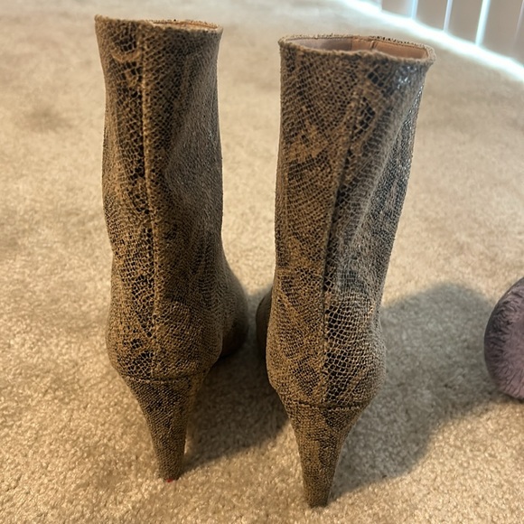 Express snake print booties - Picture 5 of 6